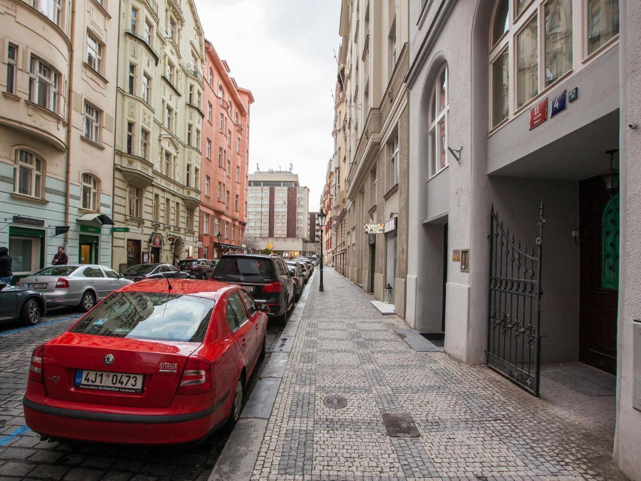 Golden Prague Rooms Exterior photo